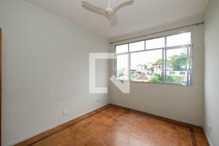 Sala de apartamento à venda com 2 quartos, 60m² em Grajaú, Rio de Janeiro