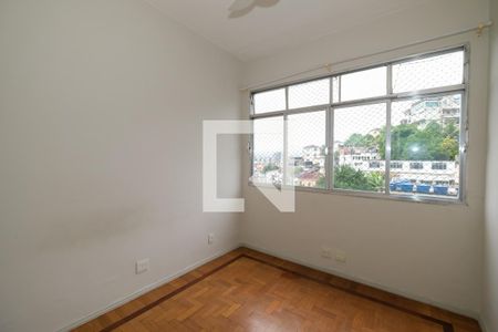 Quarto 1 de apartamento à venda com 2 quartos, 60m² em Grajaú, Rio de Janeiro