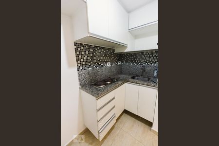 Cozinha de kitnet/studio para alugar com 1 quarto, 20m² em Água Branca, São Paulo