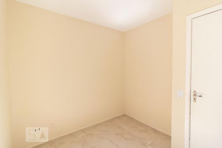 Quarto 3 de apartamento para alugar com 3 quartos, 50m² em Uberaba, Curitiba