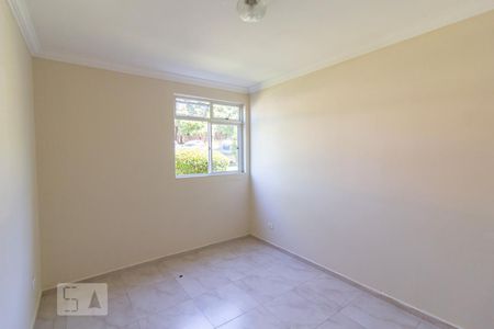 Sala de apartamento para alugar com 3 quartos, 50m² em Uberaba, Curitiba