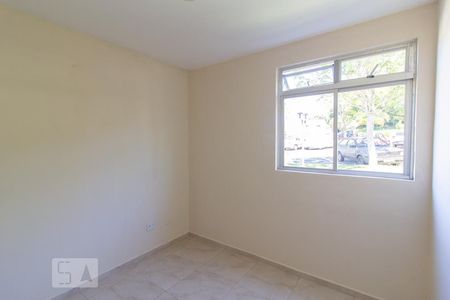 Quarto 2 de apartamento para alugar com 3 quartos, 50m² em Uberaba, Curitiba