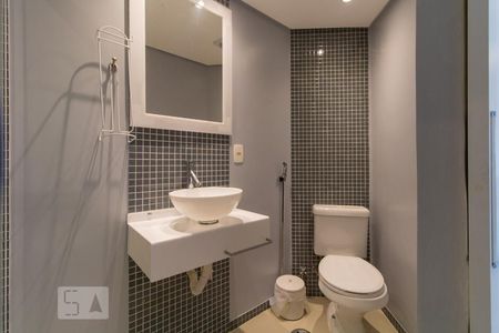 Banheiro de apartamento à venda com 2 quartos, 56m² em Jardim Paulista, São Paulo