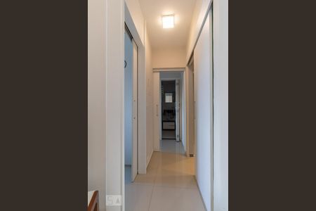 Corredor de apartamento à venda com 2 quartos, 56m² em Jardim Paulista, São Paulo