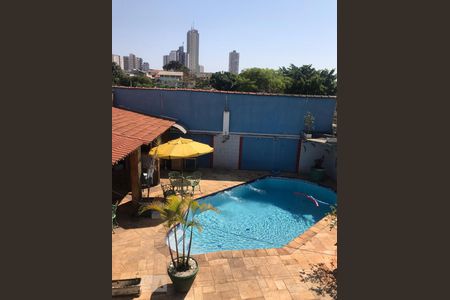 Piscina de casa à venda com 3 quartos, 440m² em Jardim da Saúde, São Paulo