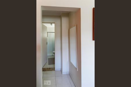 Corredor de apartamento à venda com 2 quartos, 60m² em Jardim Tranquilidade, Guarulhos