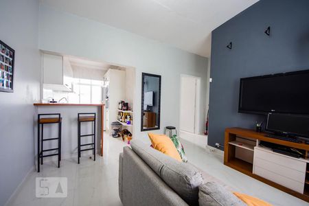 Sala de apartamento para alugar com 1 quarto, 41m² em Humaitá, Porto Alegre