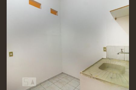 Cozinha de kitnet/studio para alugar com 1 quarto, 15m² em Vila Nova Mazzei, São Paulo