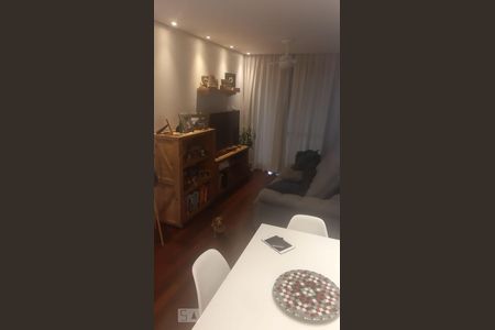 Sala de apartamento para alugar com 2 quartos, 68m² em Cerâmica, São Caetano do Sul