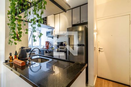 Cozinha de apartamento à venda com 1 quarto, 45m² em Pinheiros, São Paulo