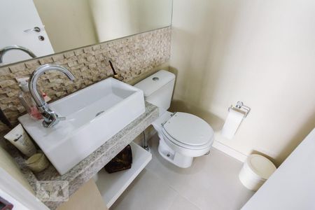 Lavabo de apartamento para alugar com 3 quartos, 134m² em Vila Anastácio, São Paulo