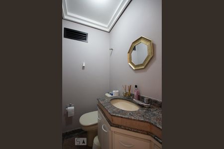 Lavabo de apartamento para alugar com 3 quartos, 166m² em Real Parque, São Paulo