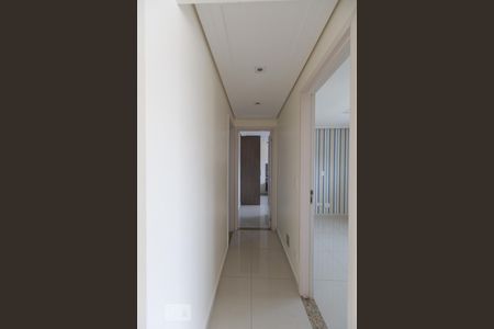 Corredor de apartamento para alugar com 2 quartos, 65m² em Quarta Parada, São Paulo