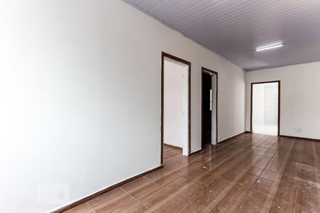 Sala de casa para alugar com 3 quartos, 200m² em Vila Nivi, São Paulo