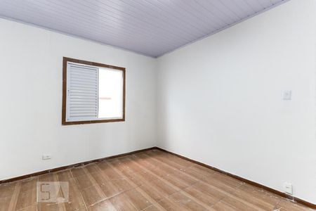 Quarto 2 de casa para alugar com 3 quartos, 200m² em Vila Nivi, São Paulo