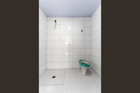 Banheiro de casa para alugar com 3 quartos, 200m² em Vila Nivi, São Paulo