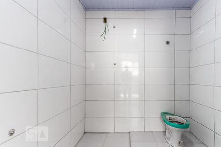 Banheiro de casa para alugar com 3 quartos, 200m² em Vila Nivi, São Paulo