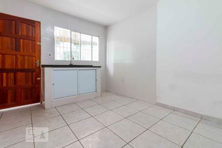 Cozinha de casa para alugar com 1 quarto, 40m² em Vila Verde, São Paulo