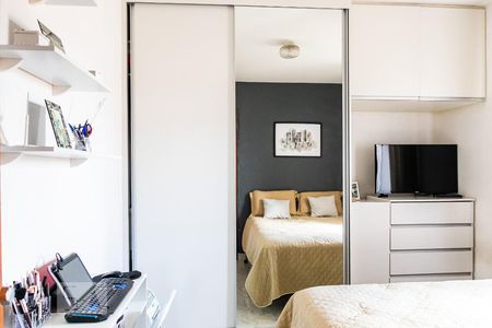 Quarto 1 de apartamento à venda com 2 quartos, 48m² em Castelo, Belo Horizonte