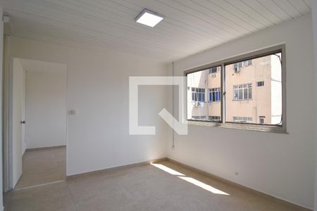 Apartamento à venda com 86m², 3 quartos e sem vagaSala/Cozinha/Área de serviço