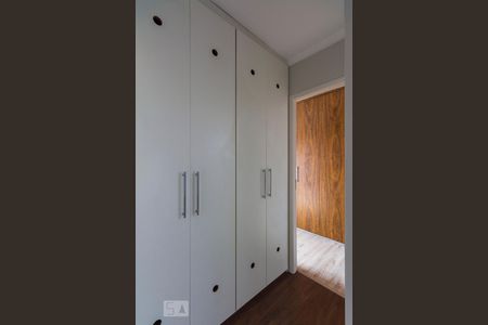 Corredor de apartamento para alugar com 2 quartos, 72m² em Vila Guarani (zona Sul), São Paulo