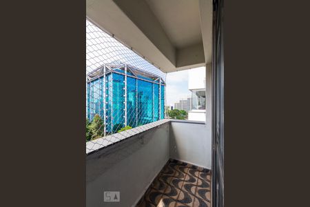 varanda de apartamento para alugar com 2 quartos, 72m² em Vila Guarani (zona Sul), São Paulo