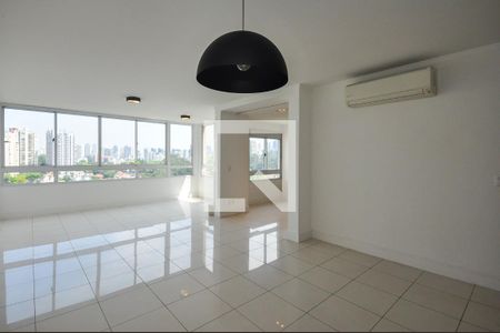 Sala de apartamento para alugar com 4 quartos, 265m² em Paraíso do Morumbi, São Paulo