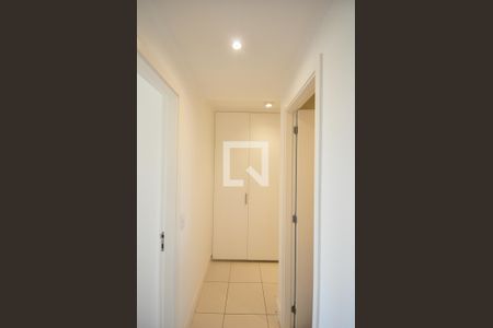 Corredor de apartamento para alugar com 4 quartos, 265m² em Paraíso do Morumbi, São Paulo