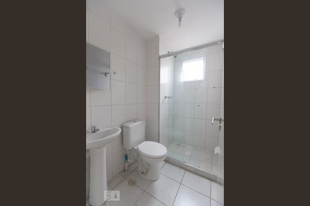 Banheiro de apartamento à venda com 2 quartos, 49m² em Vila Antonieta, São Paulo