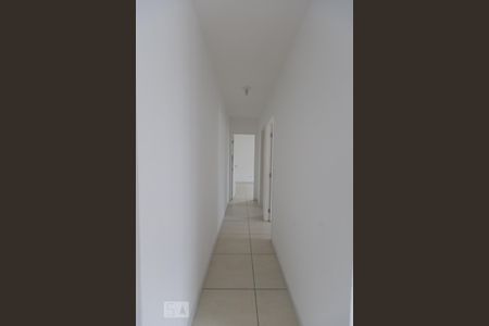Corredor de apartamento à venda com 2 quartos, 49m² em Vila Antonieta, São Paulo