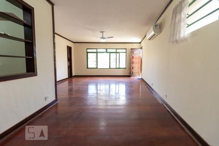 Sala de casa à venda com 3 quartos, 120m² em Adalgisa, Osasco