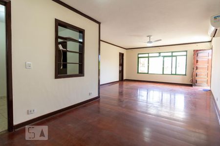 Sala de casa à venda com 3 quartos, 120m² em Adalgisa, Osasco