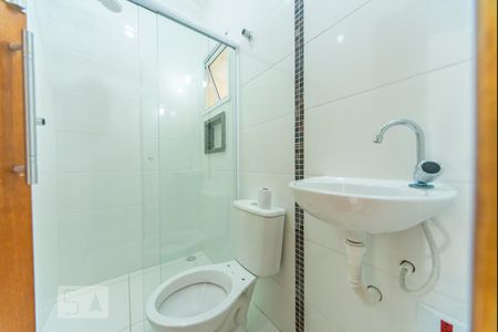 Banheiro de apartamento para alugar com 2 quartos, 45m² em Vila Vitória, Santo André