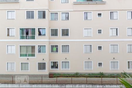 Vista da Sala de apartamento para alugar com 2 quartos, 48m² em Taboão, São Bernardo do Campo