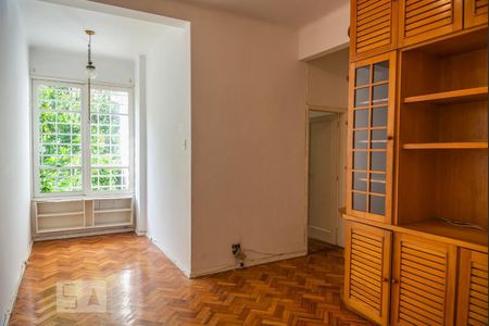 Sala de apartamento para alugar com 1 quarto, 35m² em Leme, Rio de Janeiro