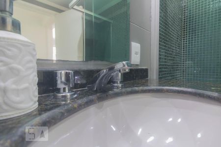Banheiro de apartamento à venda com 2 quartos, 110m² em Jardim das Acacias, São Paulo