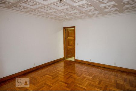 Apartamento à venda com 289m², 3 quartos e 1 vaga Apartamento à venda com 289m², 3 quartos e 1 vagaSala de Estar