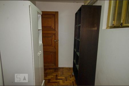 Apartamento à venda com 289m², 3 quartos e 1 vaga Apartamento à venda com 289m², 3 quartos e 1 vagaEscritório