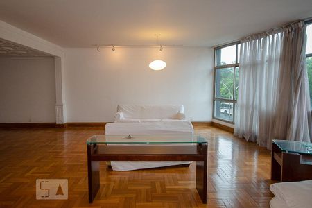 Apartamento à venda com 289m², 3 quartos e 1 vaga Apartamento à venda com 289m², 3 quartos e 1 vagaSala