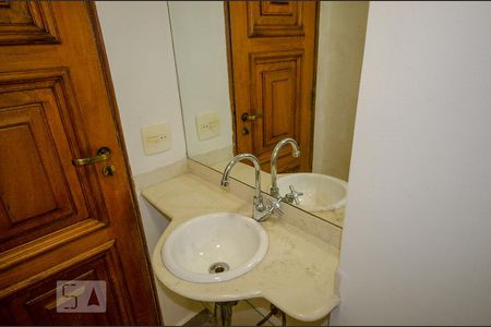 Apartamento à venda com 289m², 3 quartos e 1 vaga Apartamento à venda com 289m², 3 quartos e 1 vagaBanheiro 3