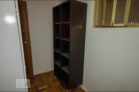 Apartamento à venda com 289m², 3 quartos e 1 vaga Apartamento à venda com 289m², 3 quartos e 1 vagaEscritório