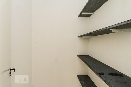 Dispensa de casa para alugar com 2 quartos, 100m² em Vila Invernada, São Paulo