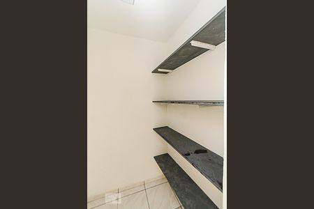 Dispensa de casa para alugar com 2 quartos, 100m² em Vila Invernada, São Paulo