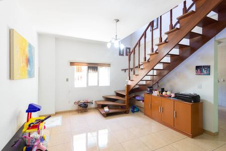 Sala de casa à venda com 4 quartos, 244m² em Vila Pereira Barreto, São Paulo