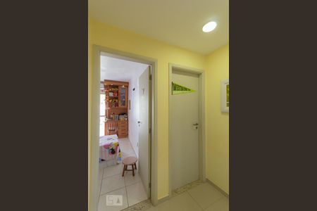 Corredor (1º andar) de apartamento à venda com 4 quartos, 156m² em Freguesia de Jacarepaguá, Rio de Janeiro