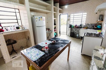 Casa à venda com 355m², 5 quartos e sem vaga Casa à venda com 355m², 5 quartos e sem vagaCozinha