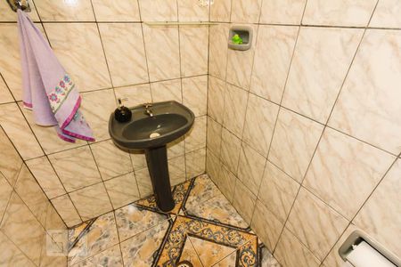 Casa à venda com 355m², 5 quartos e sem vaga Casa à venda com 355m², 5 quartos e sem vagaLavabo 01