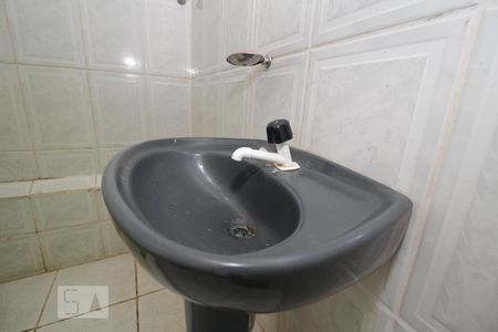 Banheiro Social de apartamento para alugar com 2 quartos, 120m² em Cascadura, Rio de Janeiro