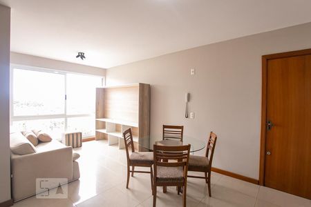 Sala de apartamento à venda com 3 quartos, 74m² em Partenon, Porto Alegre