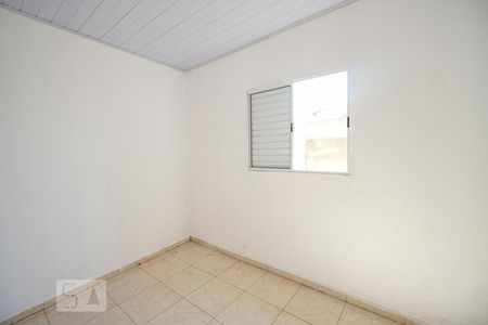 Quarto 01 de casa para alugar com 2 quartos, 52m² em Vila Esperança, São Paulo